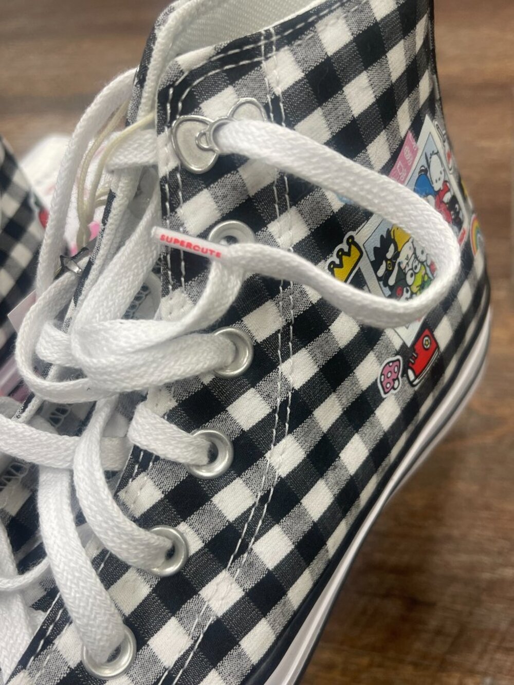 Converse x Hello Kitty & Friends Gingham High Tops NWT Women's 6.5 - Picture 6 of 13